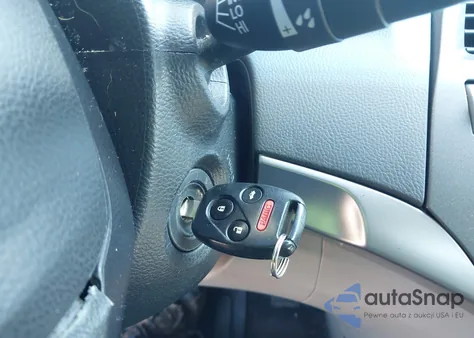 2010 Honda Accord 3.5 Ex-L from USA, damaged, VIN 1HGCP3F84AA015265